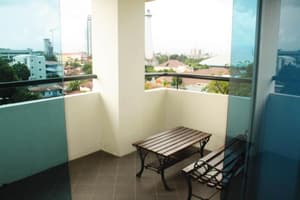 thumbnail: General view