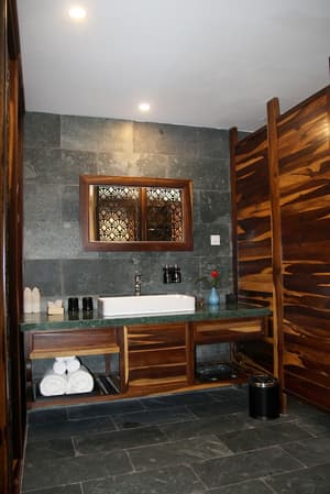 thumbnail: Bathroom