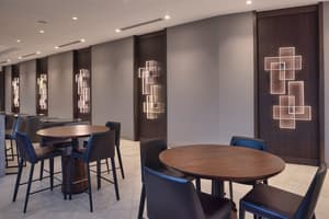 thumbnail: Bar (on property)