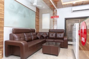 thumbnail: Lobby sitting area