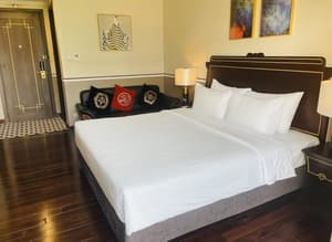 thumbnail: Room