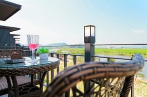 thumbnail: Terrace/patio