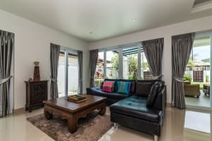 thumbnail: Interior detail