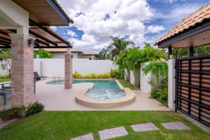 thumbnail: Outdoor pool