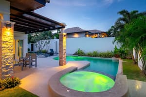 thumbnail: Outdoor pool