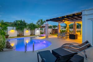 thumbnail: Outdoor pool