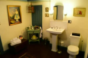 thumbnail: Interior