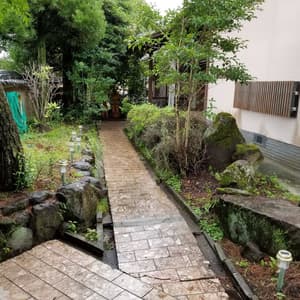 thumbnail: Exterior