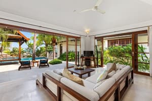thumbnail: Interior