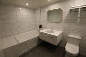 thumbnail: Bathroom