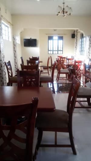 thumbnail: Restaurant