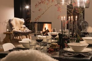 thumbnail: In-room dining