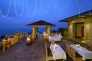 thumbnail: Dining
