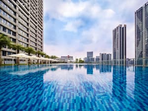 thumbnail: Rooftop pool