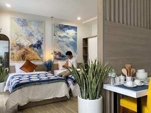thumbnail: In-room dining