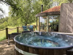 thumbnail: Property grounds