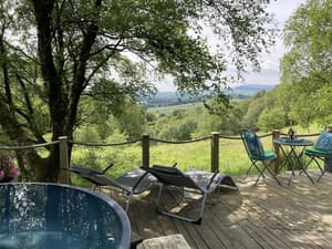thumbnail: Property grounds
