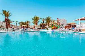 thumbnail: Pool