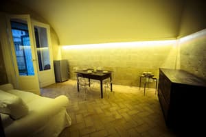 thumbnail: In-room dining