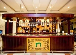 thumbnail: Bar (on property)