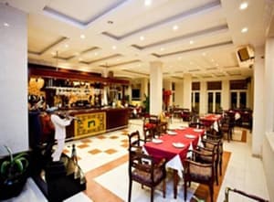 thumbnail: Restaurant