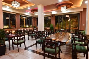 thumbnail: Dining