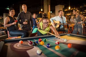 thumbnail: Bar (on property)