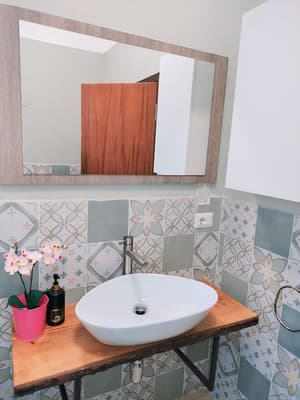 thumbnail: Bathroom