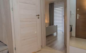 thumbnail: Interior entrance