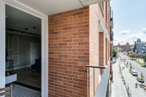 thumbnail: Balcony