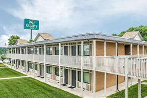thumbnail: Exterior