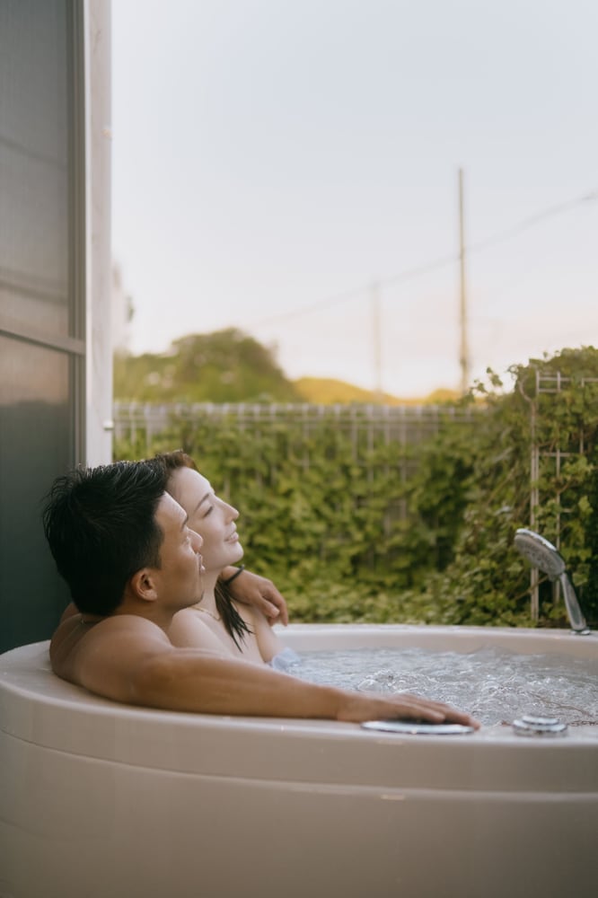 Private spa tub