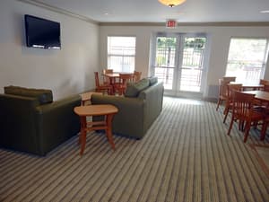 thumbnail: Breakfast area