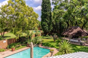 thumbnail: Outdoor pool