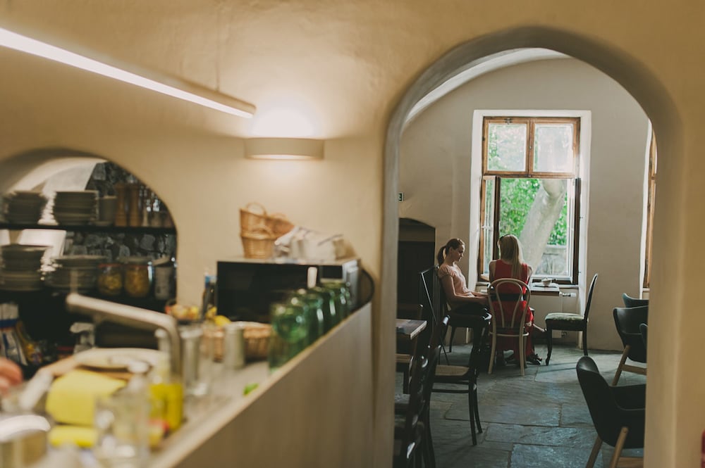 Coffee shop