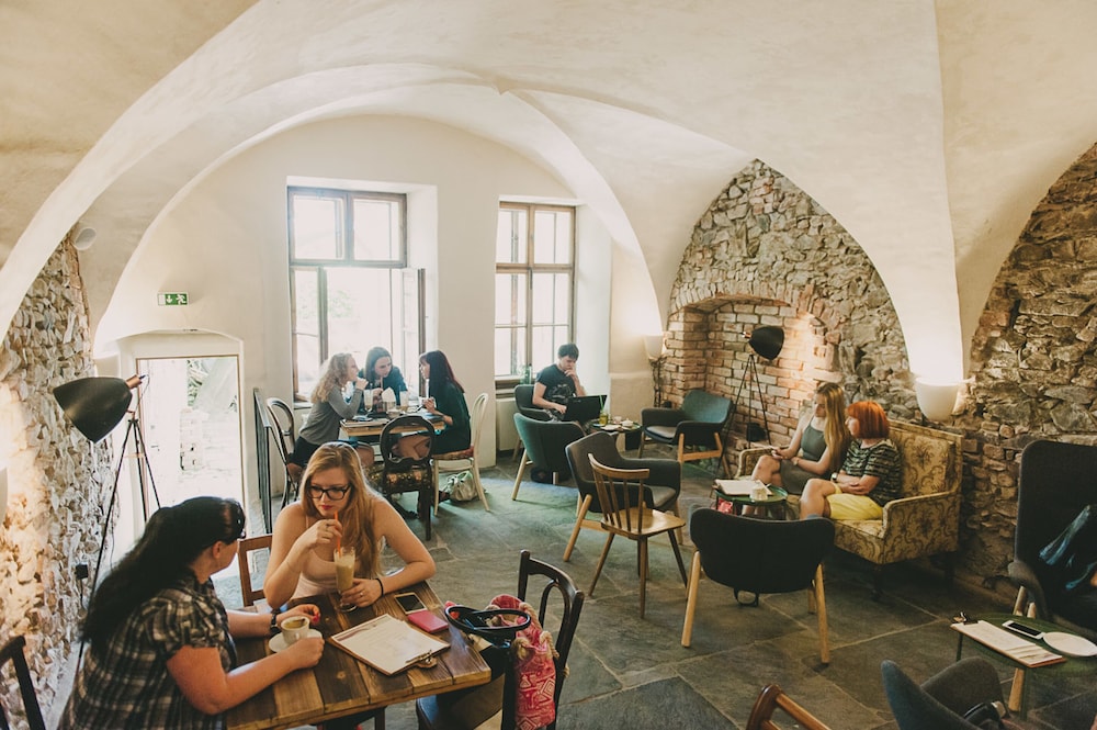 Coffee shop