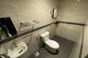 thumbnail: Bathroom