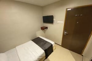 thumbnail: Room
