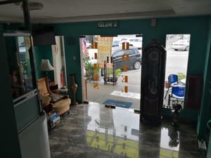 thumbnail: Interior entrance