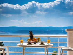 thumbnail: Balcony view