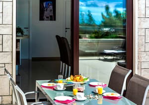 thumbnail: Terrace/patio