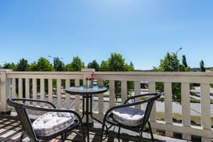 thumbnail: Balcony