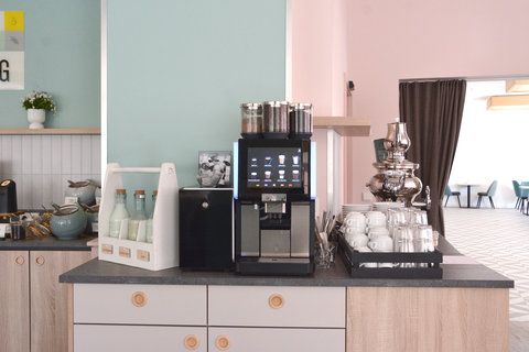 Pick your coffee specialty with milk or alternative