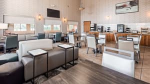 thumbnail: Breakfast area