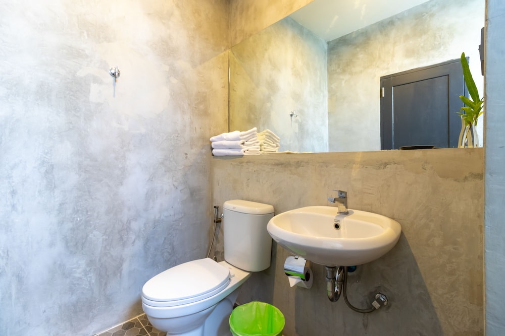 Bathroom sink