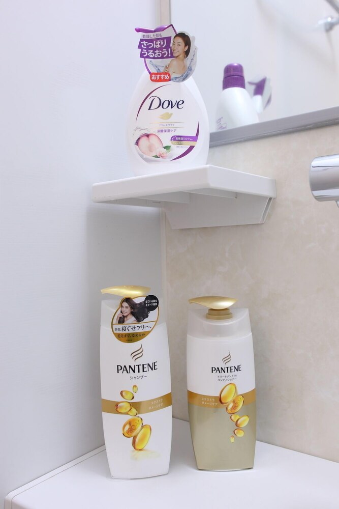 Bathroom amenities