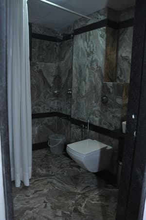 thumbnail: Bathroom shower