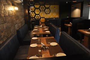 thumbnail: Restaurant