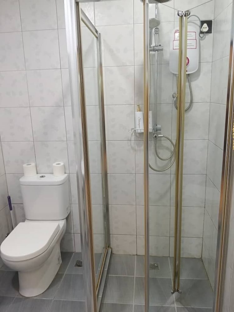 Bathroom shower