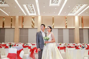 thumbnail: Indoor wedding